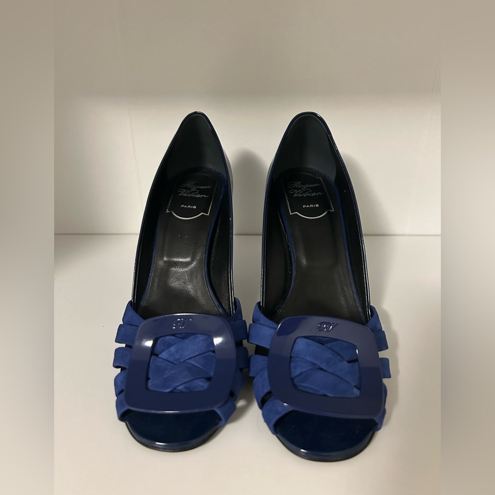 Roger Vivier Navy Blue Suede and Patent Leather Open Toe Heels